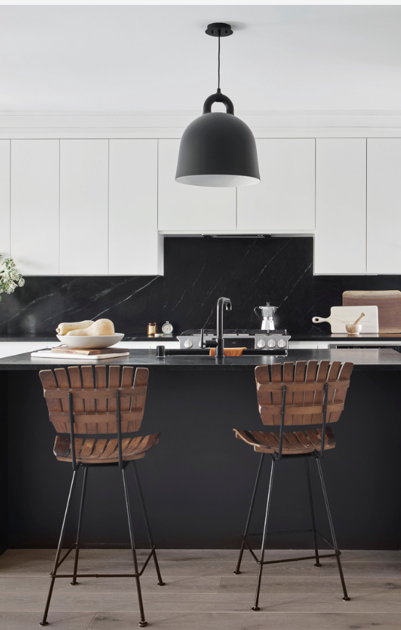 19 Boho Black and White Kitchens